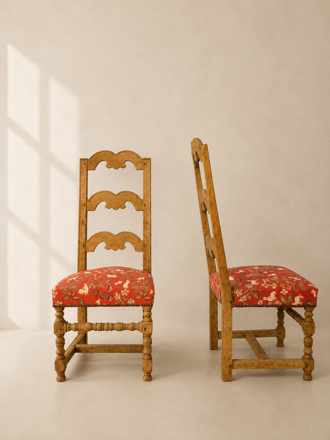 CONJUNTO DE 4 SILLAS FRANCESAS DE ROBLE MACIZO ESTILO LOUIS XIII