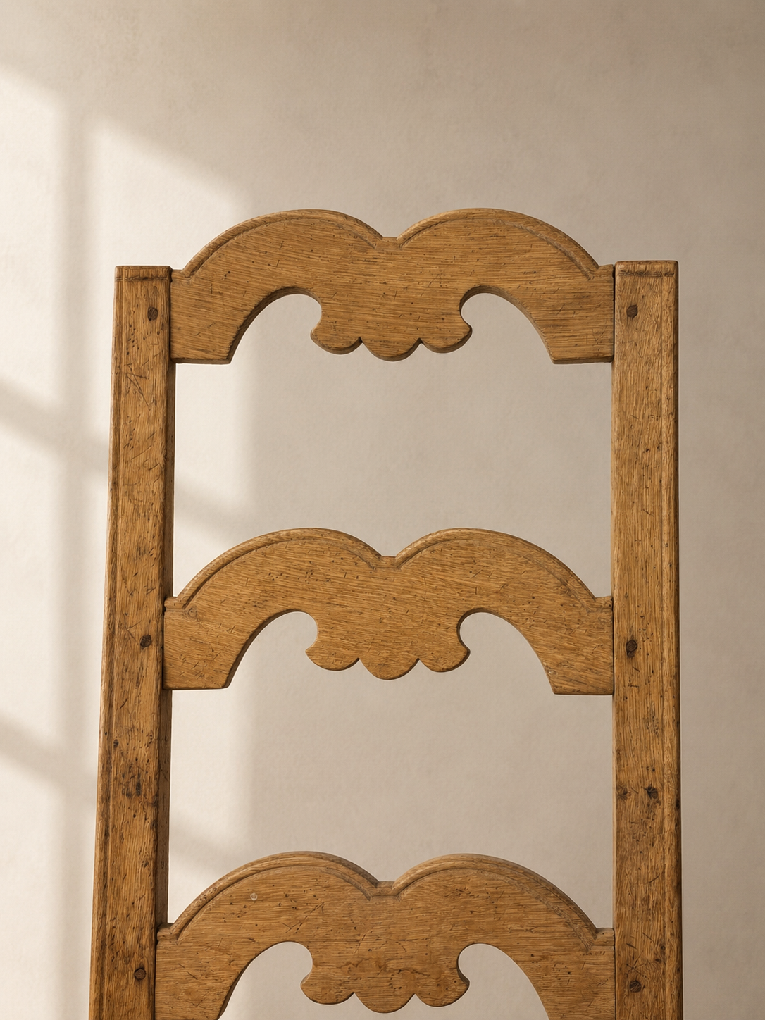 CONJUNTO DE 4 SILLAS FRANCESAS DE ROBLE MACIZO ESTILO LOUIS XIII