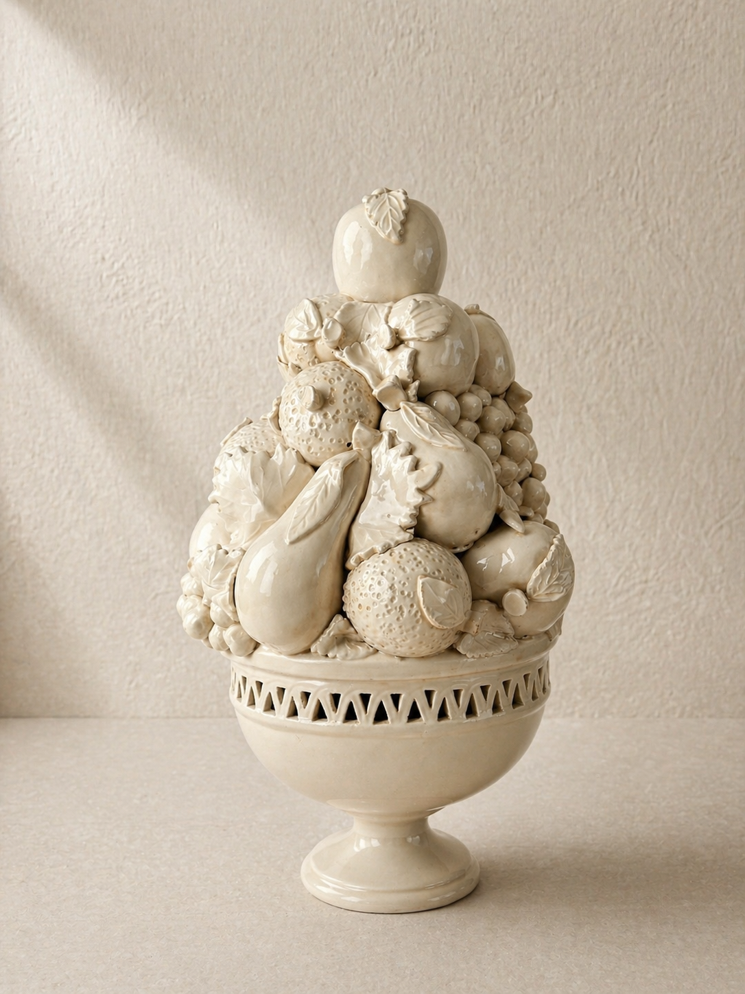 FRUTERO ITALIANO EN PORCELANA BLANCA AÑOS 50