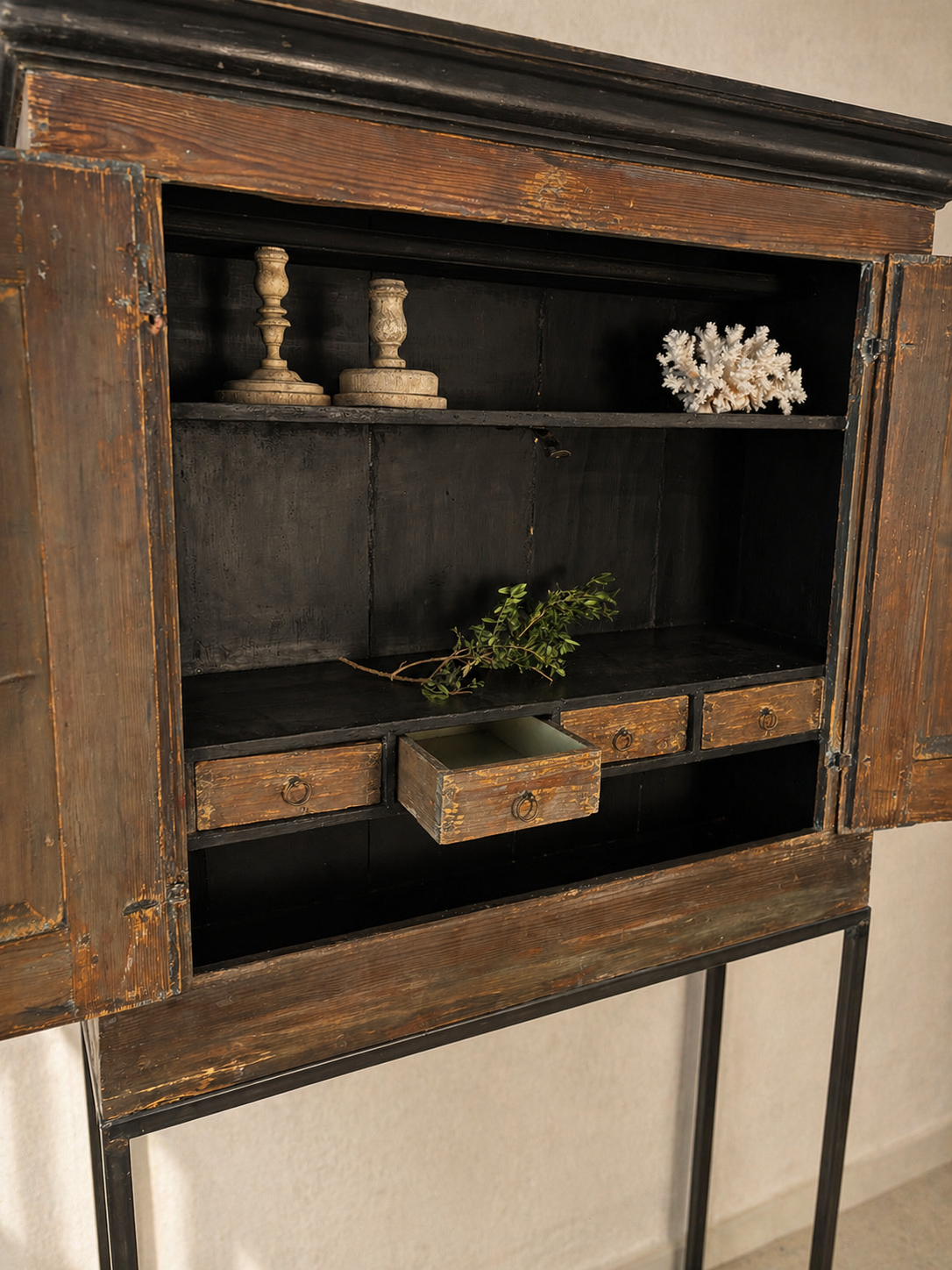 SWEDISH CABINET 18TH CENTURY