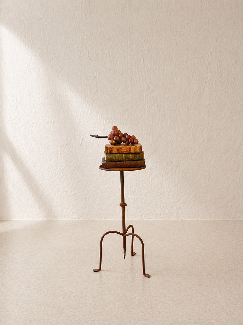 MESA MARTINI ARTESANAL DE HIERRO FORJADO CON PÁTINA
