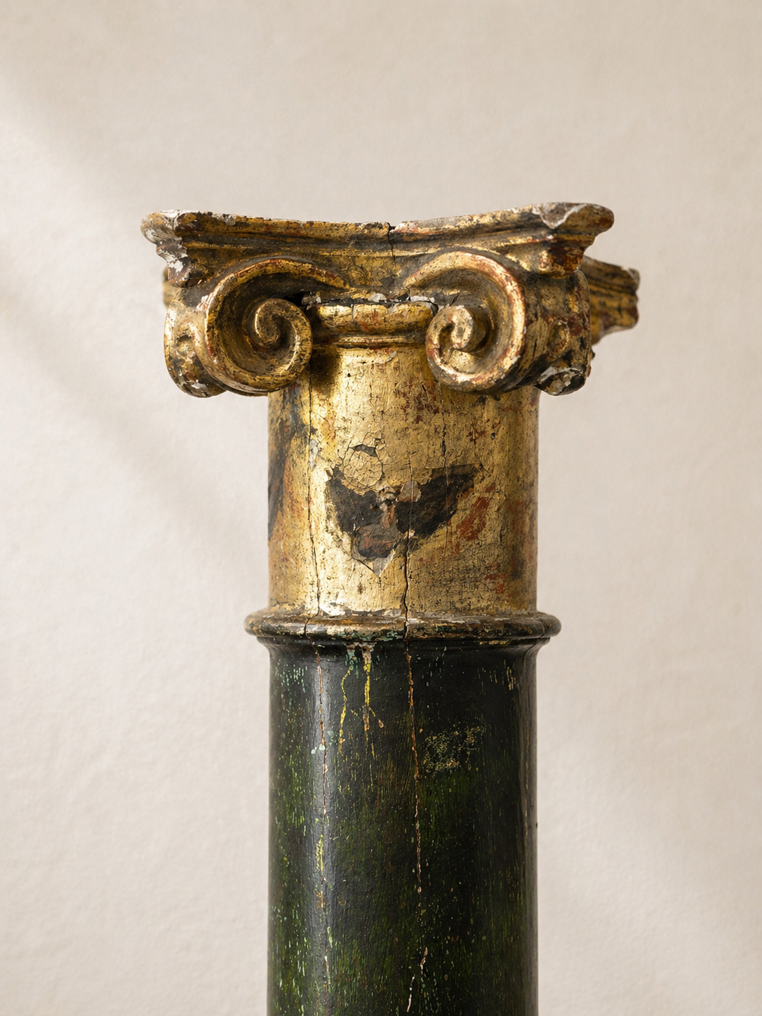 PAREJA DE COLUMNAS POLICROMADAS Y DORADAS S.XVII/XVIII