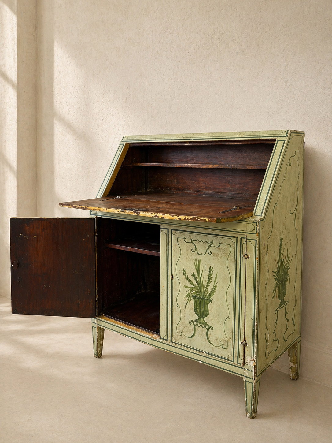 BUREAU FLORENTINO PINTADO A MANO S.XVIII