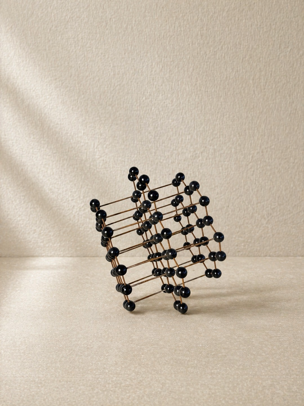 MODÈLE DE STRUCTURE MOLÉCULAIRE NOIR ANNÉES 50