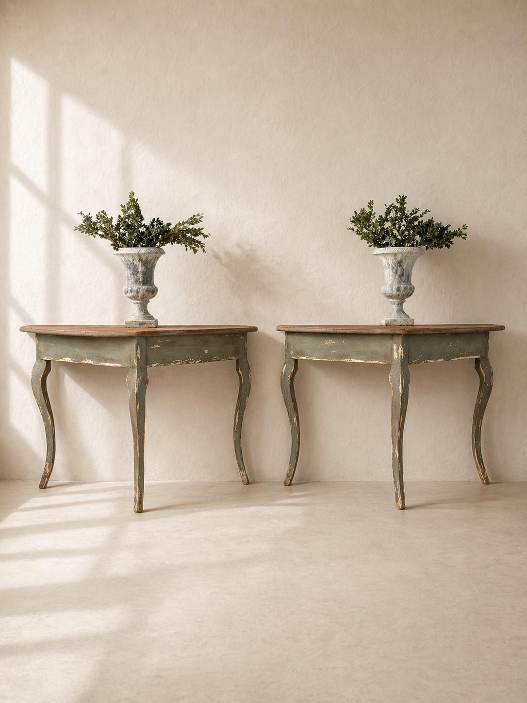 CONSOLA ARTESANAL DE INSPIRACIÓN LOUIS XV