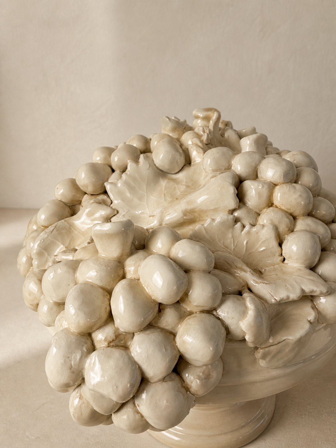 FRUTERO ITALIANO EN PORCELANA BLANCA AÑOS 50