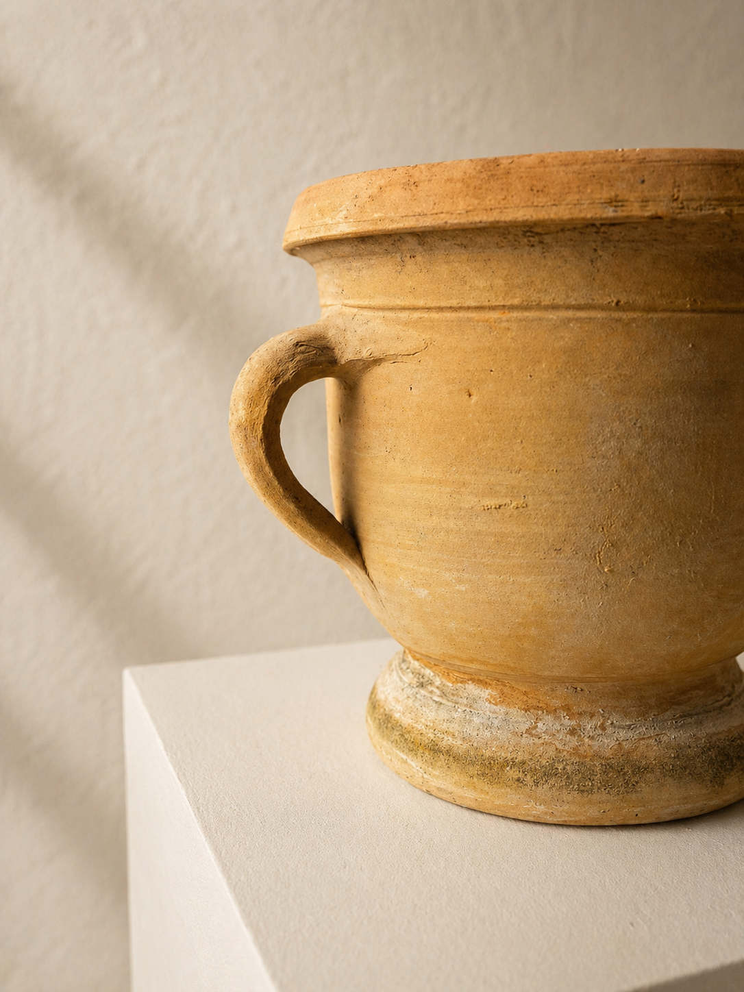 PEQUEÑO MACETERO FRANCÉS DE TERRACOTA S.XIX