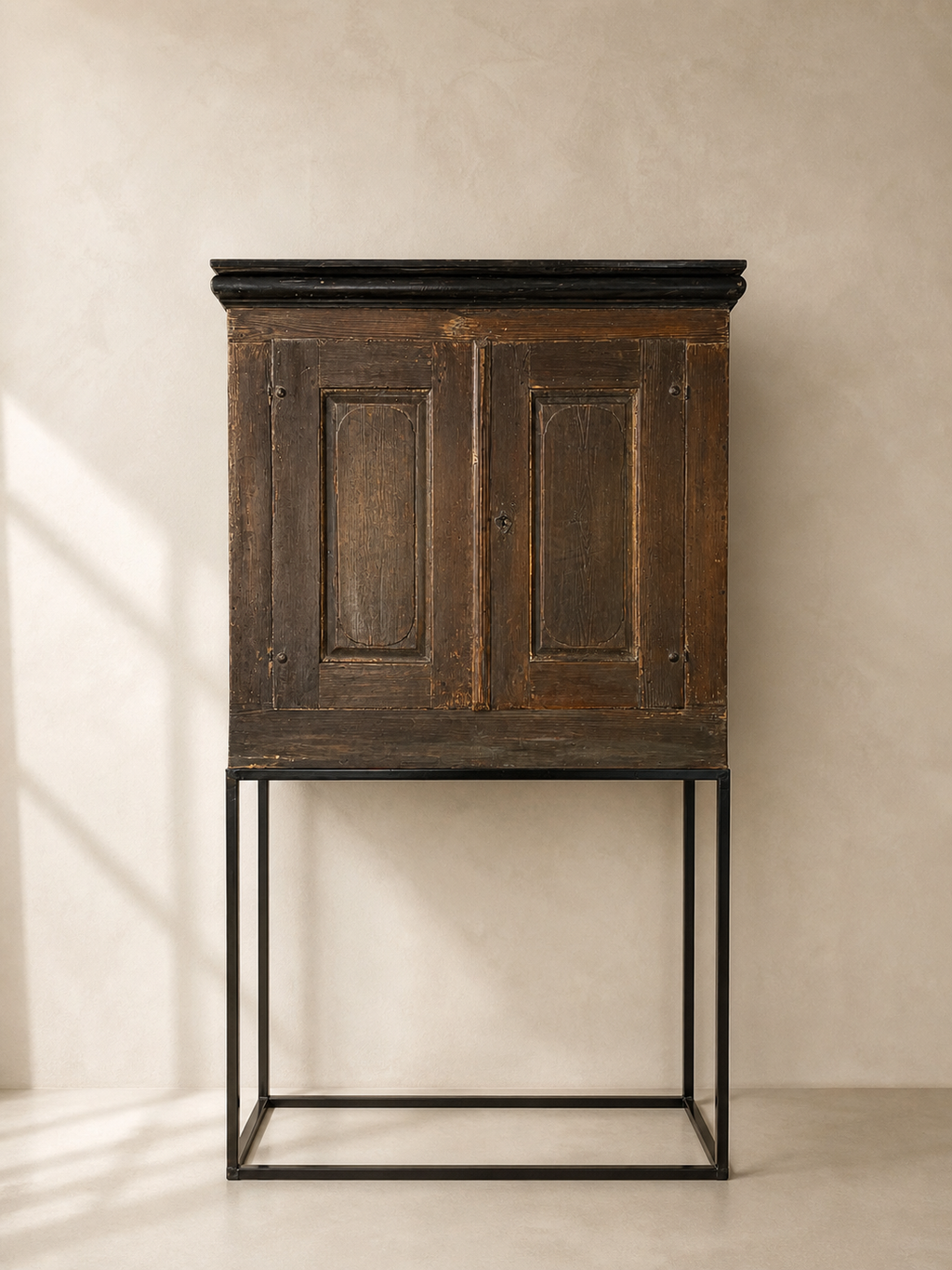 SWEDISH CABINET 18TH CENTURY