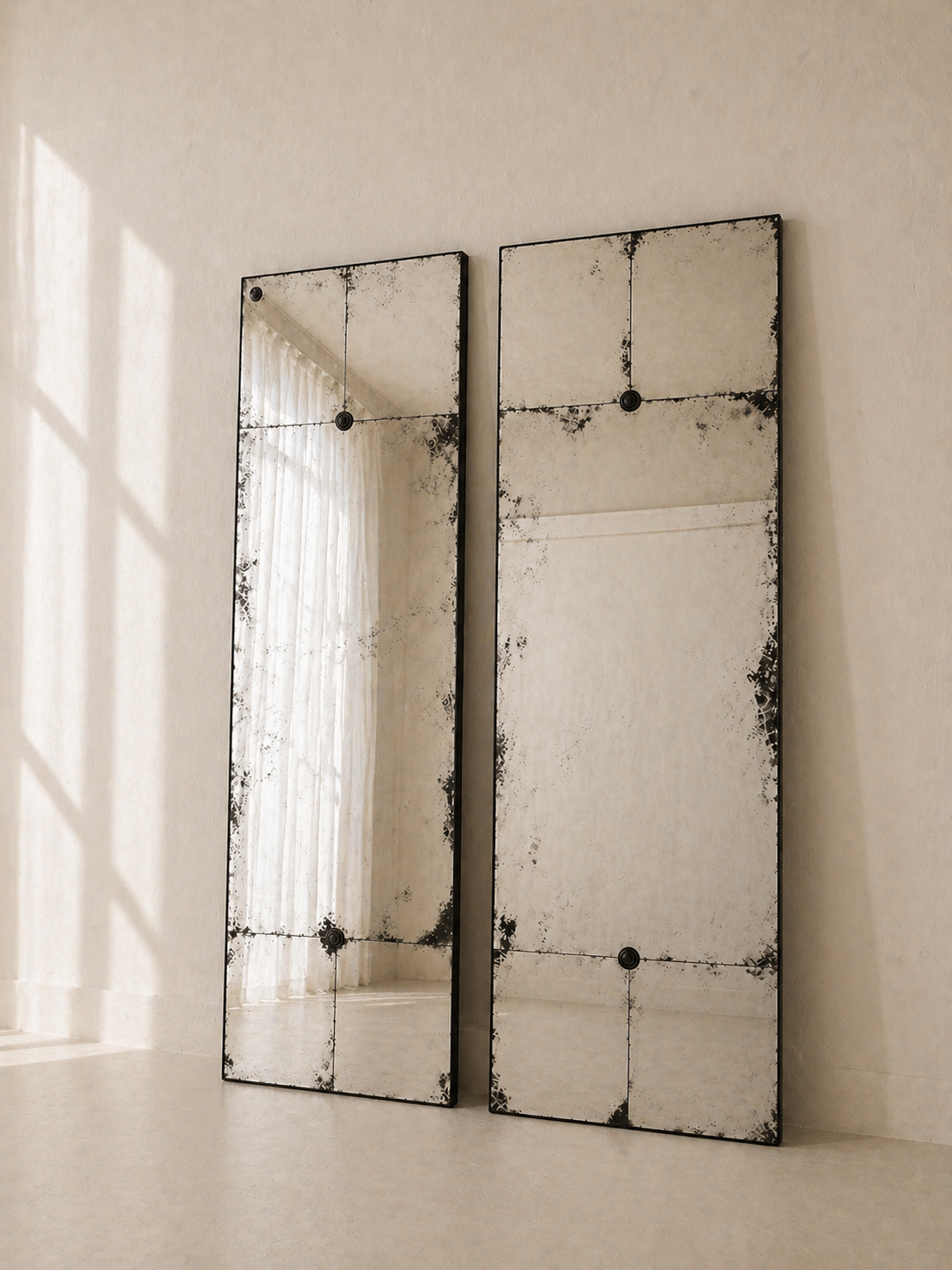 RECTANGULAR MIRROR WITH HAND-AGED FINISH