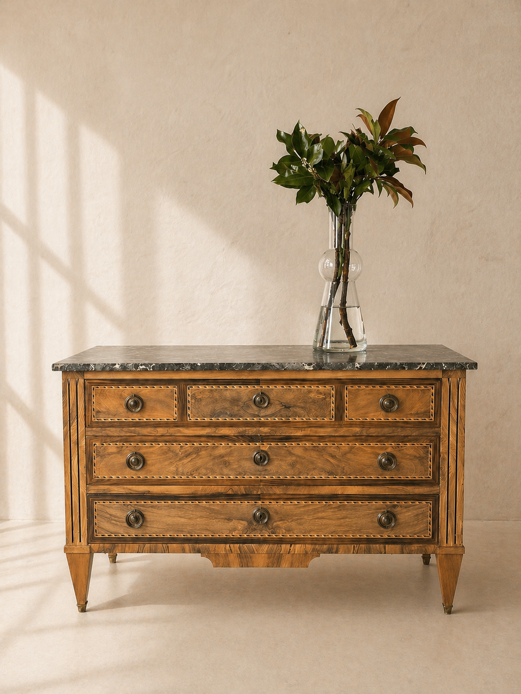 CÓMODA LOUIS XVI FRANCESA CON MARQUETERÍA Y MÁRMOL S.XVIII