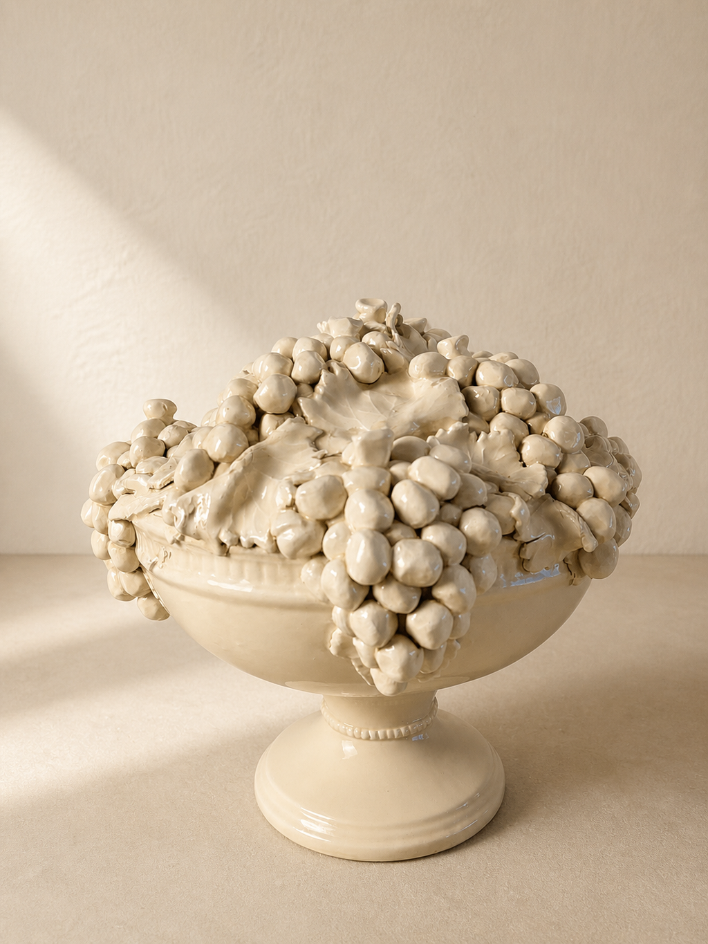 FRUTERO ITALIANO EN PORCELANA BLANCA AÑOS 50