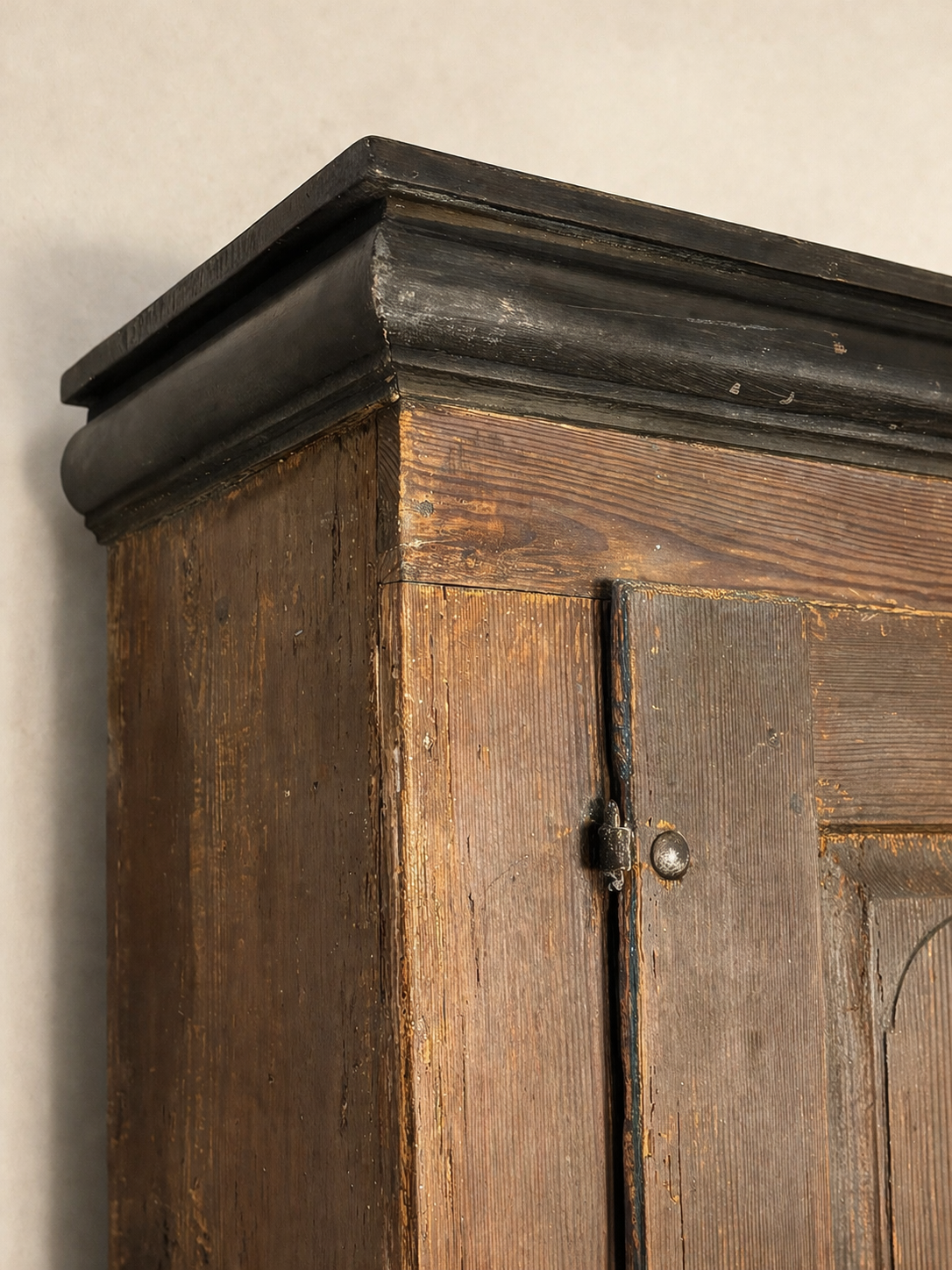 SWEDISH CABINET 18TH CENTURY