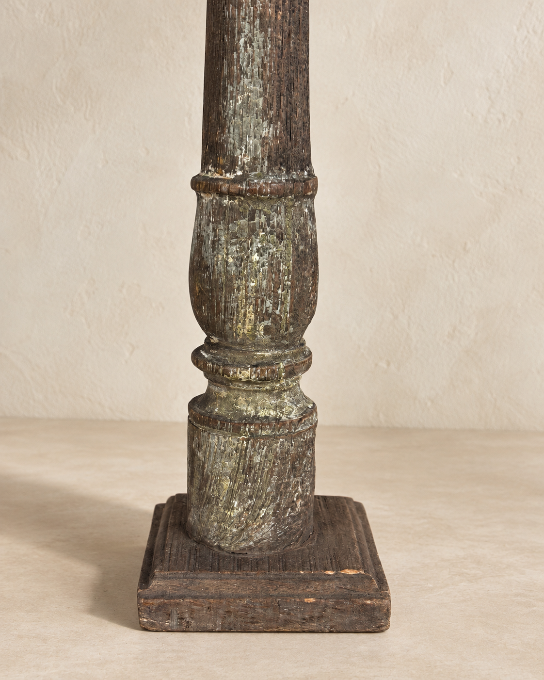 19TH CENTURY RECLAIMED WOOD INDIAN CANDLE HOLDER. V-5