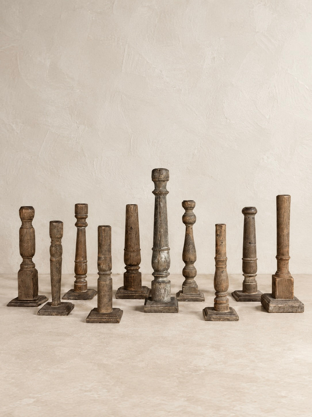 CANDELERO INDIO EN MADERA RECUPERADA S.XIX. V-10