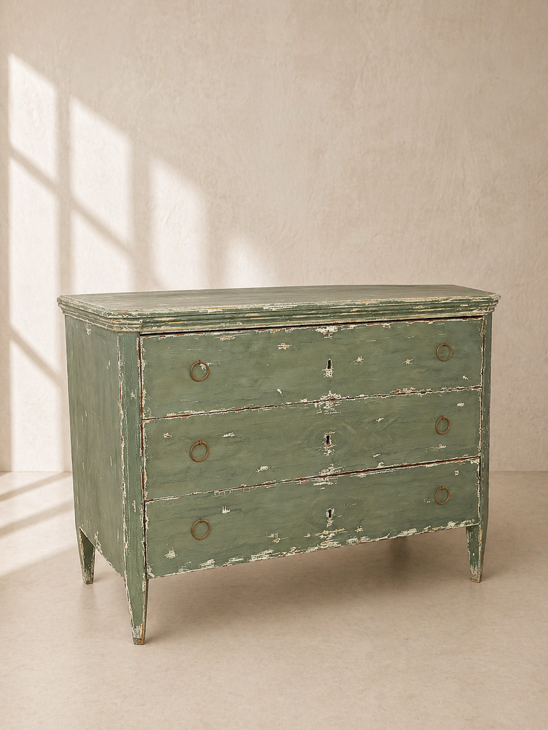CÓMODA FRANCESA CON PÁTINA VERDE OLIVA