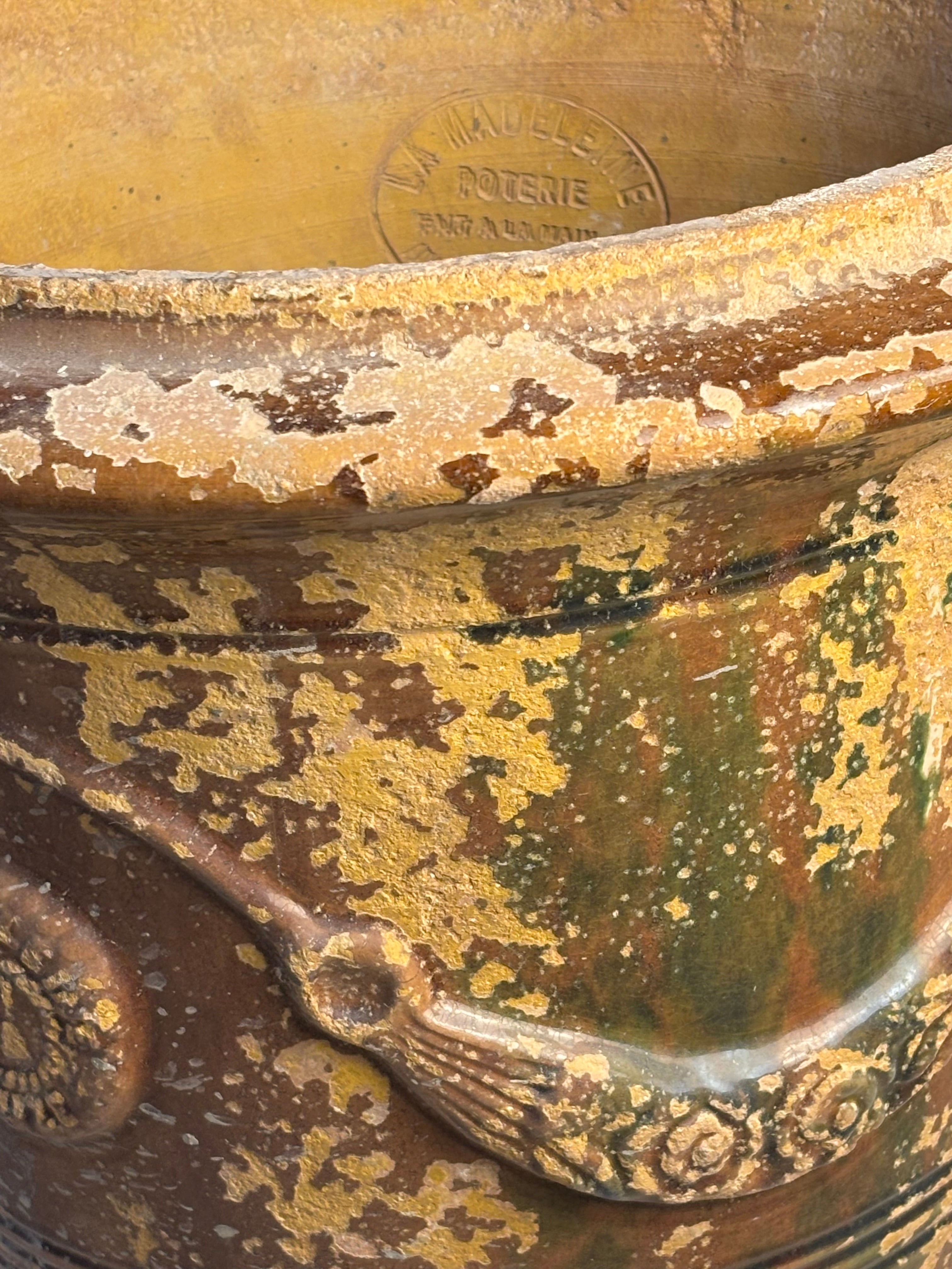 MACETERO PROVENZAL EN TERRACOTA DE ANDUZE ESMALTADA