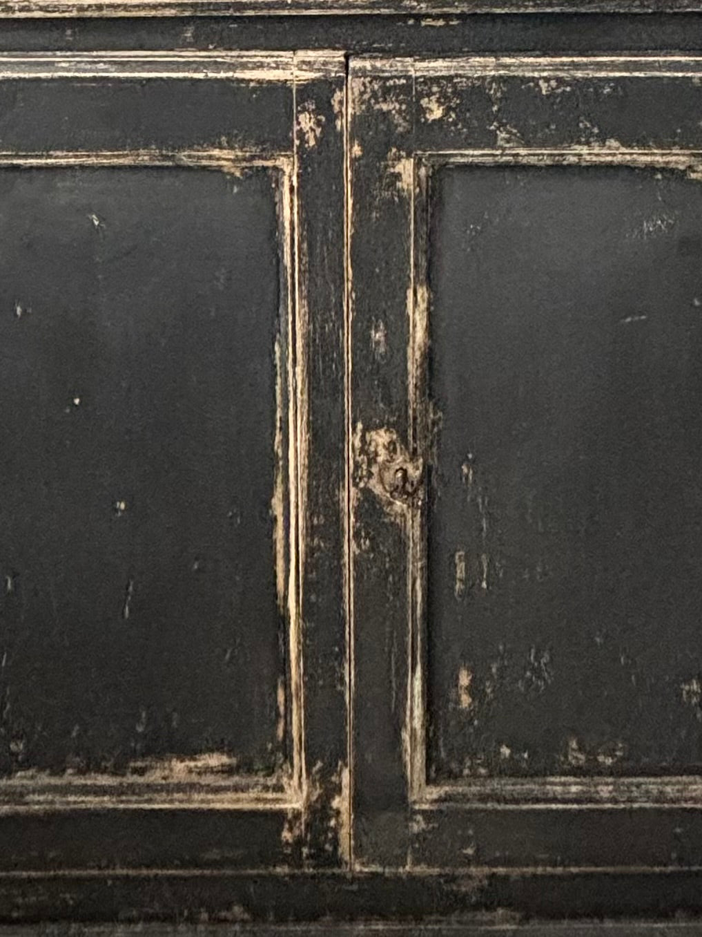 19TH CENTURY FRENCH DISPLAY CABINET IN ANTHRACITE WITH WATER GLASS